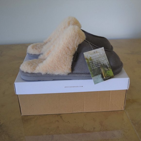 BearPaw Shoes - BEARPAW Women’s Loketta Slippers